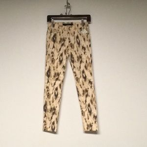 Joe’s jeans size 24. Light pink and brown